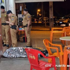 Homem suspeito de furto morre ao cortar perna em balcão de vidro em Maringá Foto 11 Fotos de Homem suspeito de furto morre ao cortar perna em balcão de vidro em Maringá