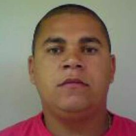 Morador de Maringá é morto com 20 tiros de pistola em Paiçandu Foto 7 Fotos de Morador de Maringá é morto com 20 tiros de pistola em Paiçandu