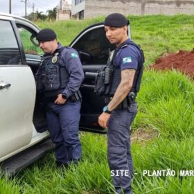 Perseguição termina em acidente e troca de tiros entre criminoso e agentes da Guarda Civil Municipal de Sarandi Foto 4 Fotos de Perseguição termina em acidente e troca de tiros entre criminoso e agentes da Guarda Civil Municipal de Sarandi
