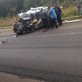 Policial rodoviário sofre ferimentos graves ao bater viatura contra carro forte na região Foto 4 Fotos de Policial rodoviário sofre ferimentos graves ao bater viatura contra carro forte na região
