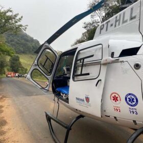Policial rodoviário sofre ferimentos graves ao bater viatura contra carro forte na região Foto 6 Fotos de Policial rodoviário sofre ferimentos graves ao bater viatura contra carro forte na região