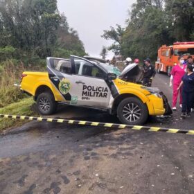 Policial rodoviário sofre ferimentos graves ao bater viatura contra carro forte na região Foto 15 Fotos de Policial rodoviário sofre ferimentos graves ao bater viatura contra carro forte na região