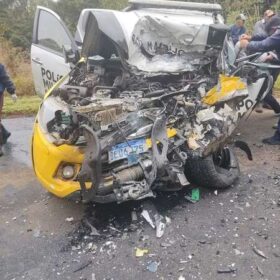 Policial rodoviário sofre ferimentos graves ao bater viatura contra carro forte na região Foto 20 Fotos de Policial rodoviário sofre ferimentos graves ao bater viatura contra carro forte na região