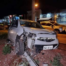 Porsche avaliado em mais de R$ 1 milhão é destruído após motorista bater em quatro carros estacionados em Maringá Foto 12 Fotos de Porsche avaliado em mais de R$ 1 milhão é destruído após motorista bater em quatro carros estacionados em Maringá