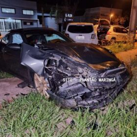 Porsche avaliado em mais de R$ 1 milhão é destruído após motorista bater em quatro carros estacionados em Maringá Foto 8 Fotos de Porsche avaliado em mais de R$ 1 milhão é destruído após motorista bater em quatro carros estacionados em Maringá