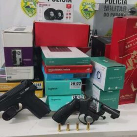 Quadrilha que realizou roubo em loja de informática em Maringá é presa logo após o assalto Foto 13 Fotos de Quadrilha que realizou roubo em loja de informática em Maringá é presa logo após o assalto