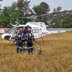 Trabalhador de 21 anos tem pé triturado por máquina de ração Foto 5 Fotos de Trabalhador de 21 anos tem pé triturado por máquina de ração