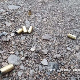 Câmera registra casal sofrendo atentado a tiros em Maringá Foto 7 Fotos de Câmera registra casal sofrendo atentado a tiros em Maringá