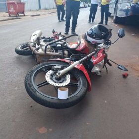 Câmera registra motorista invadindo preferencial e deixando motociclista em estado gravíssimo em Maringá Foto 7 Fotos de Câmera registra motorista invadindo preferencial e deixando motociclista em estado gravíssimo em Maringá