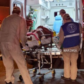 Durante fuga da Polícia Militar, motociclista avança preferencial e sofre grave acidente em Sarandi Foto 9 Fotos de Durante fuga da Polícia Militar, motociclista avança preferencial e sofre grave acidente em Sarandi