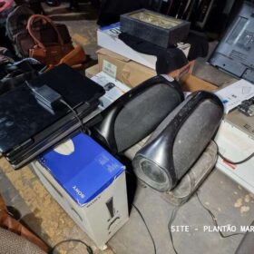 Equipe do Pelotão de Choque desarticula quadrilha e recupera grande quantidade de produtos roubados em Sarandi Foto 1 Fotos de Equipe do Pelotão de Choque desarticula quadrilha e recupera grande quantidade de produtos roubados em Sarandi