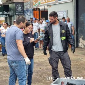Homem é morto com facada no peito no Jardim Alvorada em Maringá Foto 10 Fotos de Homem é morto com facada no peito no Jardim Alvorada em Maringá