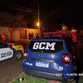 Jovem é chamado no portão da residência e executado com cinco tiros em Sarandi Foto 1 Fotos de Jovem é chamado no portão da residência e executado com cinco tiros em Sarandi