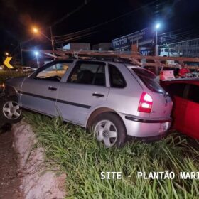 Motorista invade contramão e causa grave acidente em Maringá Foto 6 Fotos de Motorista invade contramão e causa grave acidente em Maringá