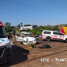 Caminhão faz conversão proibida e deixa 6 pessoas feridas em Maringá Foto 5 Fotos de Caminhão faz conversão proibida e deixa 6 pessoas feridas em Maringá