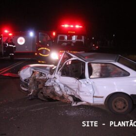 Colisão frontal entre dois carros deixa sete feridos após acidente entre Maringá e Iguaraçu Foto 3 Fotos de Colisão frontal entre dois carros deixa sete feridos após acidente entre Maringá e Iguaraçu