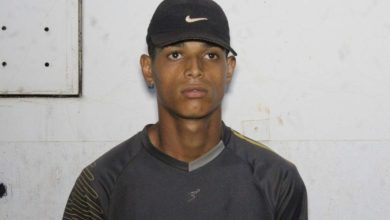 Fotos de Assaltante que esfaqueou estudante de 17 anos falou com o repórter corujão e confessou ser o autor do crime! Acompanhem a entrevista