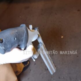 Homem com mandado de prisão é flagrado com arma e documentos falsos após sofrer grave acidente, em Sarandi Foto 13 Fotos de Homem com mandado de prisão é flagrado com arma e documentos falsos após sofrer grave acidente, em Sarandi