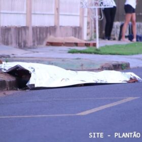 Homem de 30 anos é executado com 15 tiros em Maringá Foto 10 Fotos de Homem de 30 anos é executado com 15 tiros em Maringá