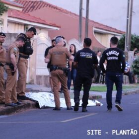 Homem de 30 anos é executado com 15 tiros em Maringá Foto 23 Fotos de Homem de 30 anos é executado com 15 tiros em Maringá
