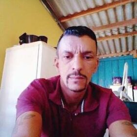 Homem é brutalmente assassinado com golpes de faca na cabeça em Maringá Foto 10 Fotos de Homem é brutalmente assassinado com golpes de faca na cabeça em Maringá