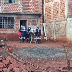 Homem é socorrido em estado gravíssimo após incêndio em residência em Sarandi Foto 5 Fotos de Homem é socorrido em estado gravíssimo após incêndio em residência em Sarandi