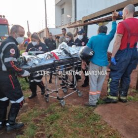 Homem é socorrido em estado gravíssimo após incêndio em residência em Sarandi Foto 11 Fotos de Homem é socorrido em estado gravíssimo após incêndio em residência em Sarandi