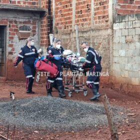 Homem é socorrido em estado gravíssimo após incêndio em residência em Sarandi Foto 7 Fotos de Homem é socorrido em estado gravíssimo após incêndio em residência em Sarandi