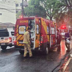Incêndio em pensionato deixa um morto e três pessoas gravemente feridas em Maringá Foto 2 Fotos de Incêndio em pensionato deixa um morto e três pessoas gravemente feridas em Maringá