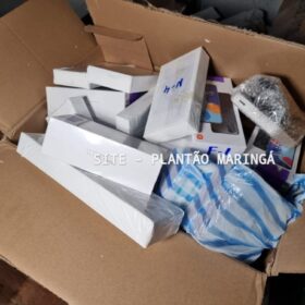 Polícia Militar apreende submetralhadora e carga de eletrônicos avaliada em mais de 5 milhões em Maringá Foto 2 Fotos de Polícia Militar apreende submetralhadora e carga de eletrônicos avaliada em mais de 5 milhões em Maringá