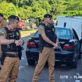 Polícia Militar usa helicóptero em operação na Zona Norte de Maringá Foto 10 Fotos de Polícia Militar usa helicóptero em operação na Zona Norte de Maringá