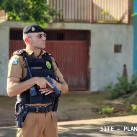 Polícia Militar usa helicóptero em operação na Zona Norte de Maringá Foto 11 Fotos de Polícia Militar usa helicóptero em operação na Zona Norte de Maringá