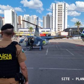 Polícia Militar usa helicóptero em operação na Zona Norte de Maringá Foto 6 Fotos de Polícia Militar usa helicóptero em operação na Zona Norte de Maringá