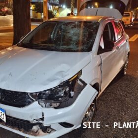 Tio e sobrinha de 13 anos ficam feridos em grave acidente na região central de Maringá Foto 7 Fotos de Tio e sobrinha de 13 anos ficam feridos em grave acidente na região central de Maringá