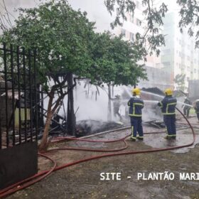 Uma mulher morreu e três pessoas foram intubadas após incêndio em pensionato em Maringá Foto 17 Fotos de Uma mulher morreu e três pessoas foram intubadas após incêndio em pensionato em Maringá