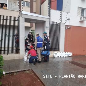 Uma mulher morreu e três pessoas foram intubadas após incêndio em pensionato em Maringá Foto 20 Fotos de Uma mulher morreu e três pessoas foram intubadas após incêndio em pensionato em Maringá