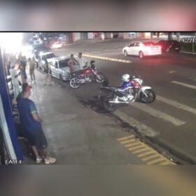 Fotos de Câmera registra homem levando tiro na nuca em Marialva 