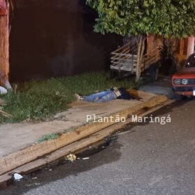 Homem é morto com requintes de crueldade em Sarandi, um outro rapaz foi baleado Foto 13 Fotos de Homem é morto com requintes de crueldade em Sarandi, um outro rapaz foi baleado