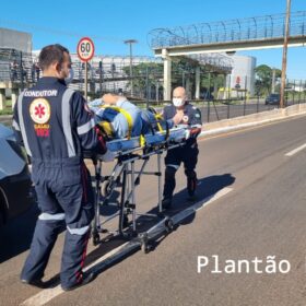 Fotos de Motociclista fica inconsciente após acidente na Avenida Colombo em Maringá