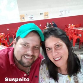 Fotos de Mulher é morta a tiros e filho baleado; O ex-namorado da mulher é o principal suspeito