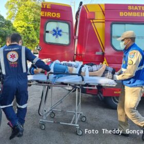 Mulher sofre ferimentos graves após carro avança preferencial em Maringá Foto 13 Fotos de Mulher sofre ferimentos graves após carro avança preferencial em Maringá