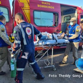 Mulher sofre ferimentos graves após carro avança preferencial em Maringá Foto 14 Fotos de Mulher sofre ferimentos graves após carro avança preferencial em Maringá
