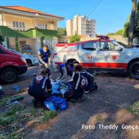 Mulher sofre ferimentos graves após carro avança preferencial em Maringá Foto 2 Fotos de Mulher sofre ferimentos graves após carro avança preferencial em Maringá