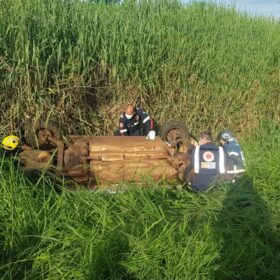 Fotos de Câmera registra capotamento na rodovia BR-376 entre Sarandi e Marialva