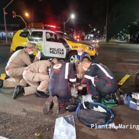 Fotos de Carro invade calçada, atropela pedestre e atinge poste em Maringá