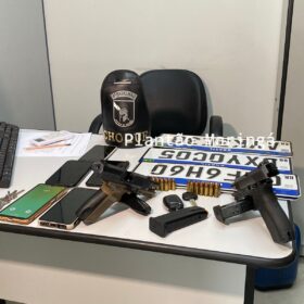 Fotos de Homem com sete mandados de prisão e investigado em vários homicídios em Maringá é preso com duas pistolas 