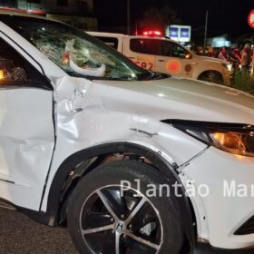 Motociclista avança sinal vermelho, bate em carro e é socorrido com ferimentos graves em Maringá Foto 2 Fotos de Motociclista avança sinal vermelho, bate em carro e é socorrido com ferimentos graves em Maringá