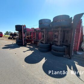 Fotos de Pai e o filho de 8 anos ficam feridos após carreta tombar no Contorno Norte, em Maringá 