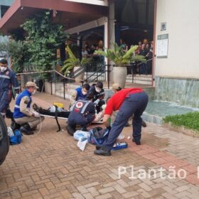 Trabalhador é esfaqueado e morto durante roubo de celular no centro de Maringá Foto 9 Fotos de Trabalhador é esfaqueado e morto durante roubo de celular no centro de Maringá