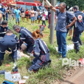 Fotos de Um homem morreu e uma mulher foi reanimada após um grave acidente em Maringá 